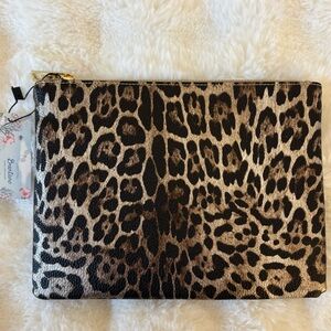 B Brentano Clutch Bag Leopard Animal Sand Brown Gold Pebble Tassel pockets NWT